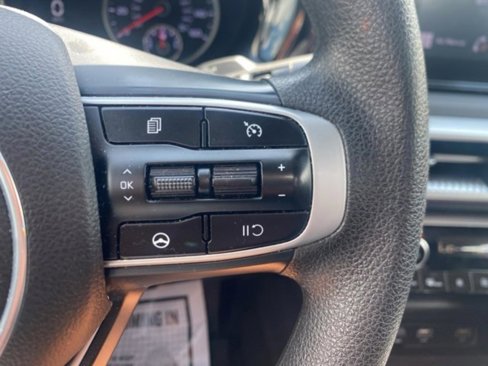 Used 2023 Kia K5 LXS image 15