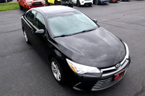 Used 2015 Toyota Camry LE image 12