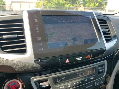 Used 2017 Honda Pilot Elite image 22