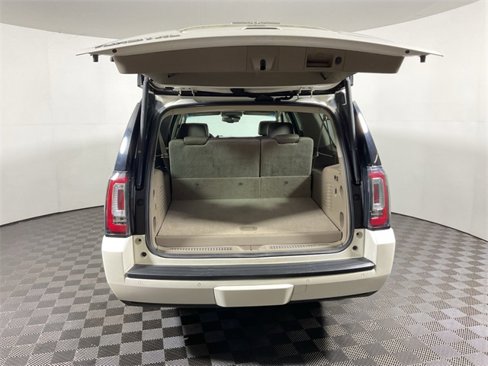 Used 2015 GMC Yukon XL SLT w/ Open Road Package image 15