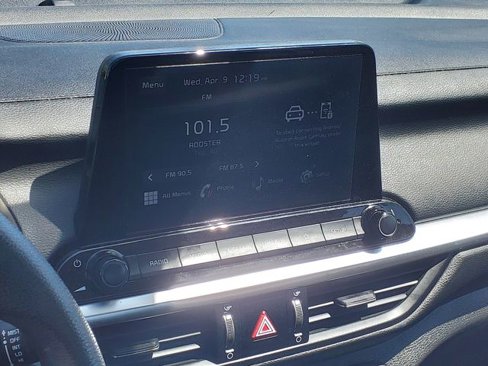 Used 2023 Kia Forte LXS image 6
