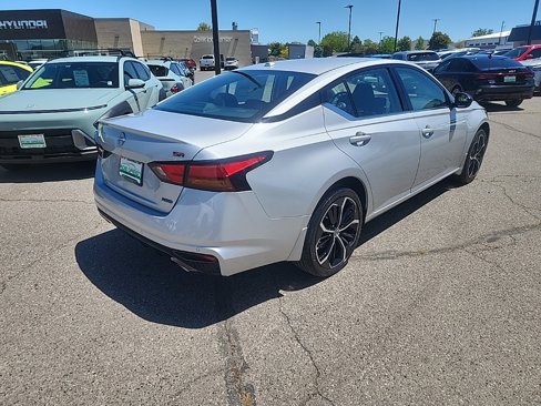 New 2024 Nissan Altima 2.5 SR image 7