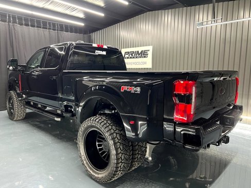Used 2025 Ford F450 Lariat w/ FX4 Off-Road Package image 4