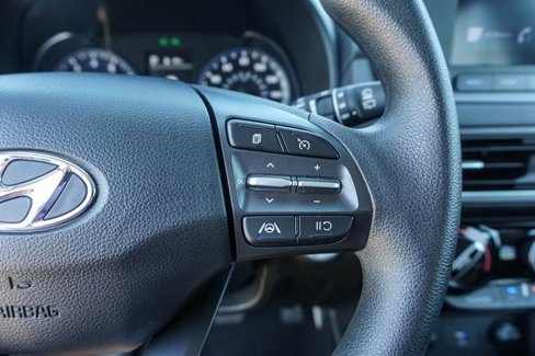 Used 2022 Hyundai Kona SEL image 20