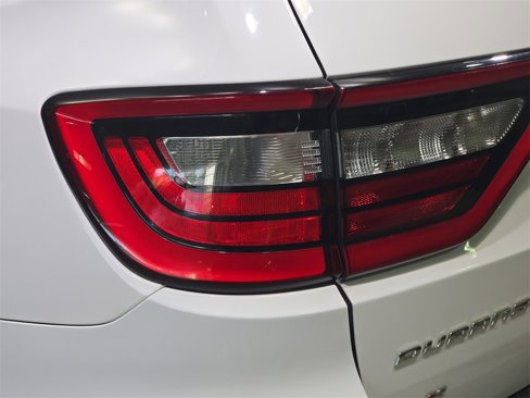 Used 2018 Dodge Durango GT image 35