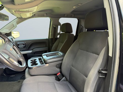 Used 2018 Chevrolet Silverado 1500 LT w/ All Star Edition image 9