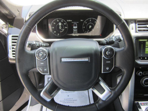 Used 2017 Land Rover Range Rover HSE image 35
