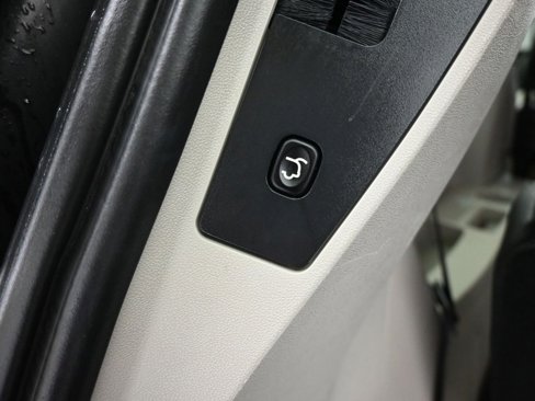 Used 2019 Dodge Grand Caravan SXT image 52