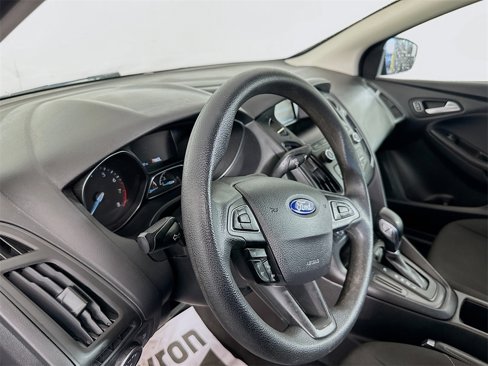 Used 2018 Ford Focus SE image 9