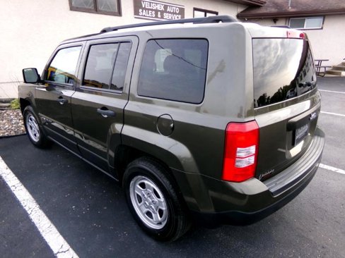 Used 2015 Jeep Patriot Sport image 5