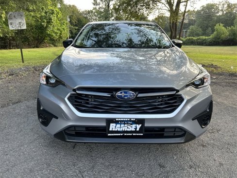 Certified 2025 Subaru Impreza 2.0i image 3