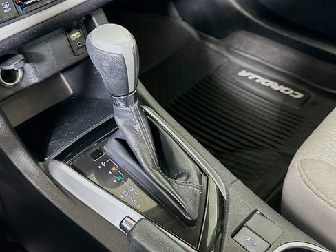 Used 2019 Toyota Corolla LE image 18
