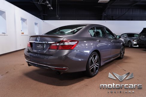 Used 2017 Honda Accord Sport image 7