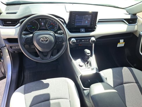 Used 2022 Toyota RAV4 XLE image 11