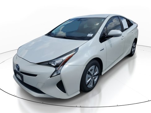 Used 2016 Toyota Prius Four image 3