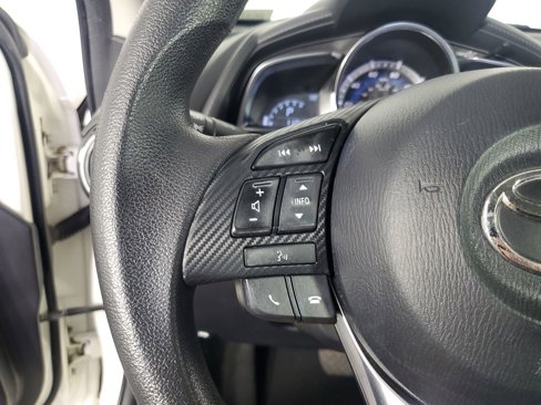 Used 2017 Toyota Yaris iA image 24