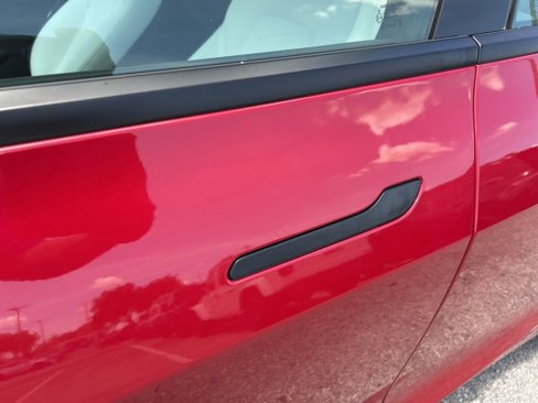 Used 2023 Tesla Model 3 Standard Range image 19