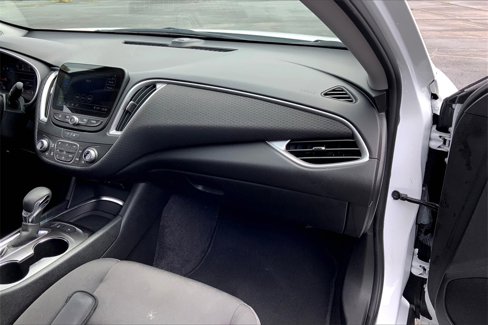 Used 2022 Chevrolet Malibu LT image 17