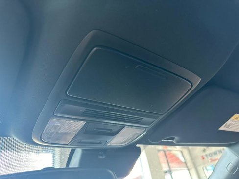 Used 2018 Honda Accord Sport image 55