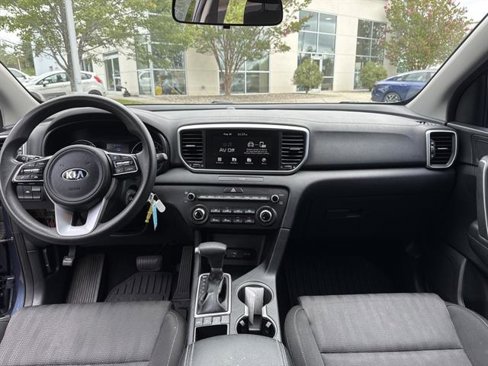 Used 2020 Kia Sportage LX image 13