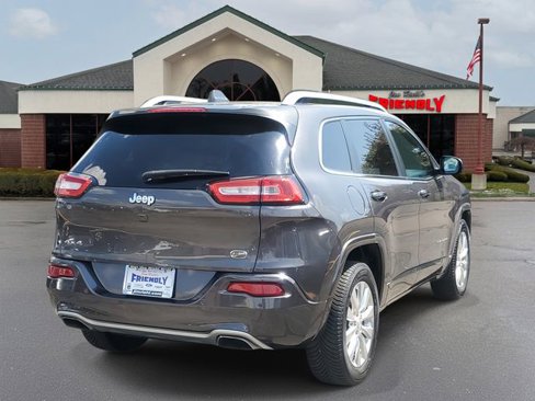 Used 2018 Jeep Cherokee Overland image 4