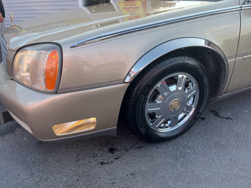 Used 2005 Cadillac De Ville w/ Deville Premium Package image 14