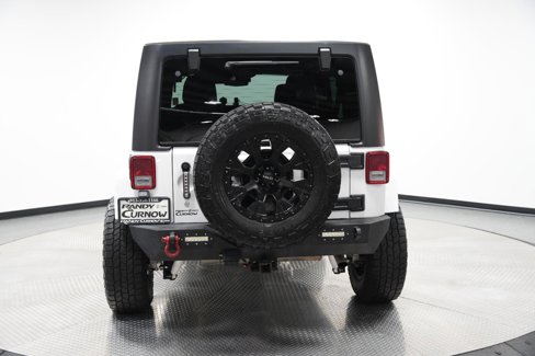 Used 2016 Jeep Wrangler Unlimited Sahara w/ Connectivity Group image 7