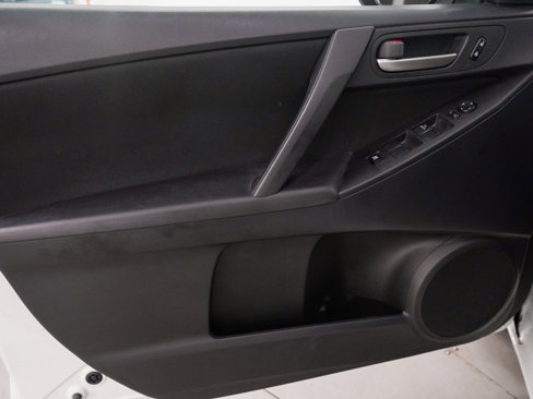 Used 2012 MAZDA MAZDA3 i Sport image 13