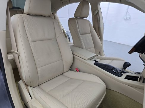 Used 2015 Lexus ES 300h image 10