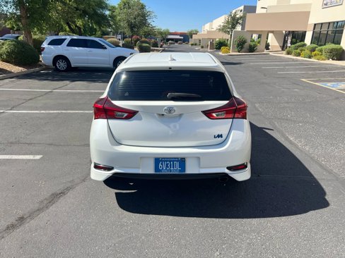 Used 2017 Toyota Corolla iM image 4