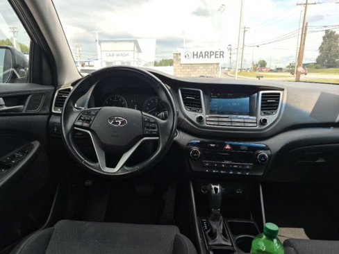 Used 2018 Hyundai Tucson Value w/ Cargo Package image 18