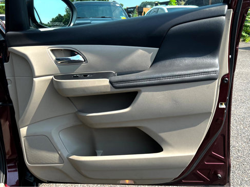 Used 2016 Honda Odyssey SE image 18