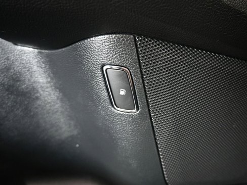 Used 2018 Ford Fusion S image 25