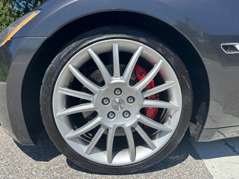 Used 2009 Maserati GranTurismo S image 9