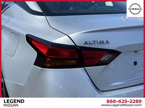 Certified 2023 Nissan Altima 2.5 SR image 11