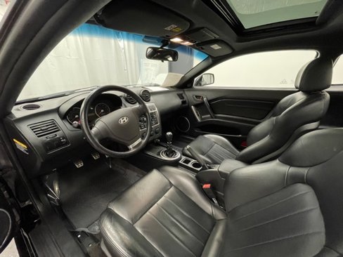 Used 2004 Hyundai Tiburon GT image 10