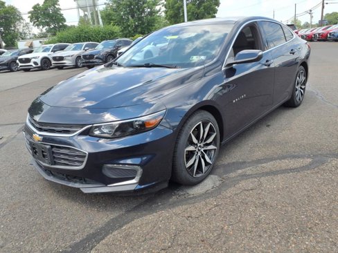 Used 2017 Chevrolet Malibu LT image 8