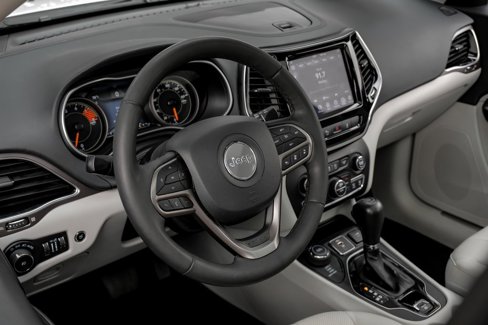 Used 2021 Jeep Cherokee Limited image 4