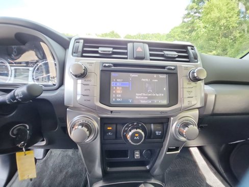 Used 2015 Toyota 4Runner SR5 image 18
