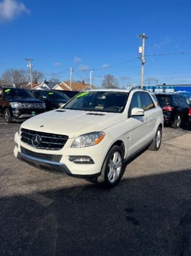 Used 2012 Mercedes-Benz ML 350 BlueTEC 4MATIC image 3
