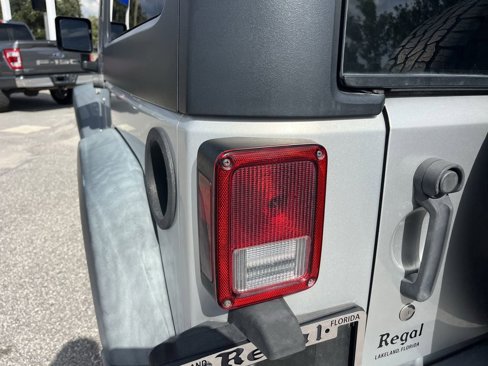 Used 2012 Jeep Wrangler Sport w/ Connectivity Group image 11