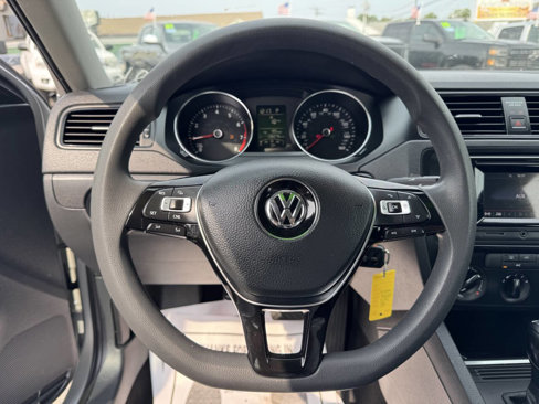 Used 2016 Volkswagen Jetta S image 18