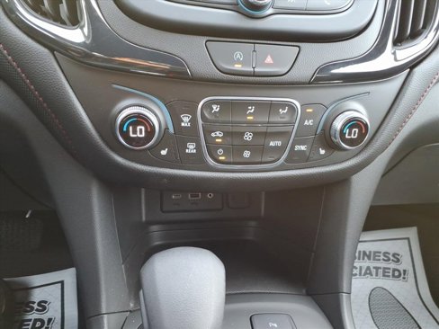 Used 2022 Chevrolet Equinox RS w/ LPO, Floor Liner Package image 17