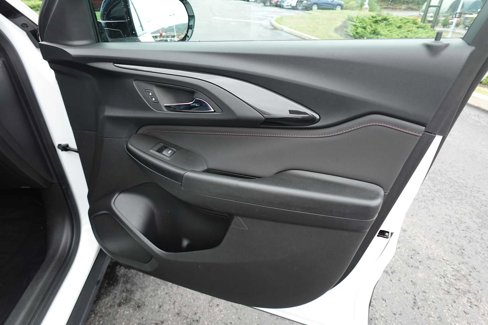 Used 2023 Chevrolet TrailBlazer RS image 25