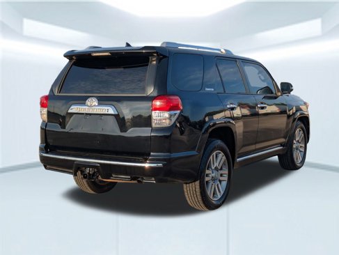Used 2011 Toyota 4Runner SR5 image 6