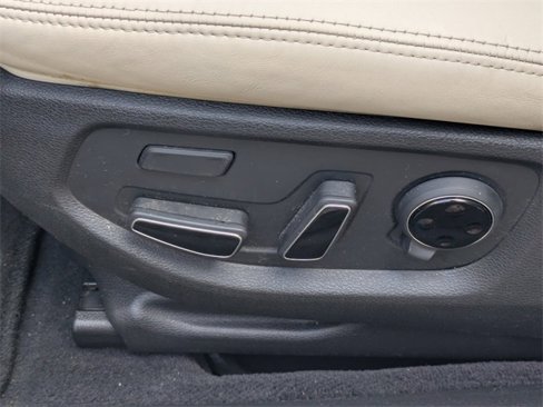 Used 2015 Hyundai Genesis 5.0 w/ Option Group 05 image 18
