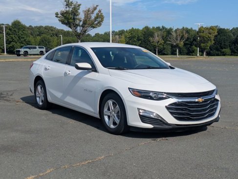 Used 2024 Chevrolet Malibu LS w/ Driver Confidence Package image 1