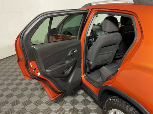 Used 2016 Chevrolet Trax LT image 27