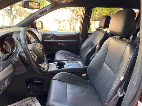 Used 2018 Dodge Grand Caravan GT image 31
