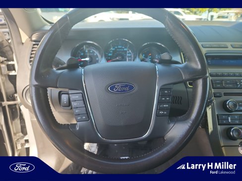 Used 2010 Ford Taurus SEL image 9